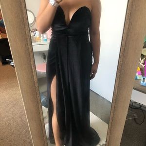 NWT PrettyLittleThing black formal dress